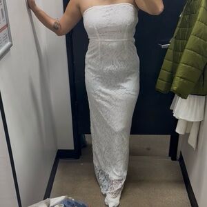 Elegant White Lace Strapless Bridal Dress